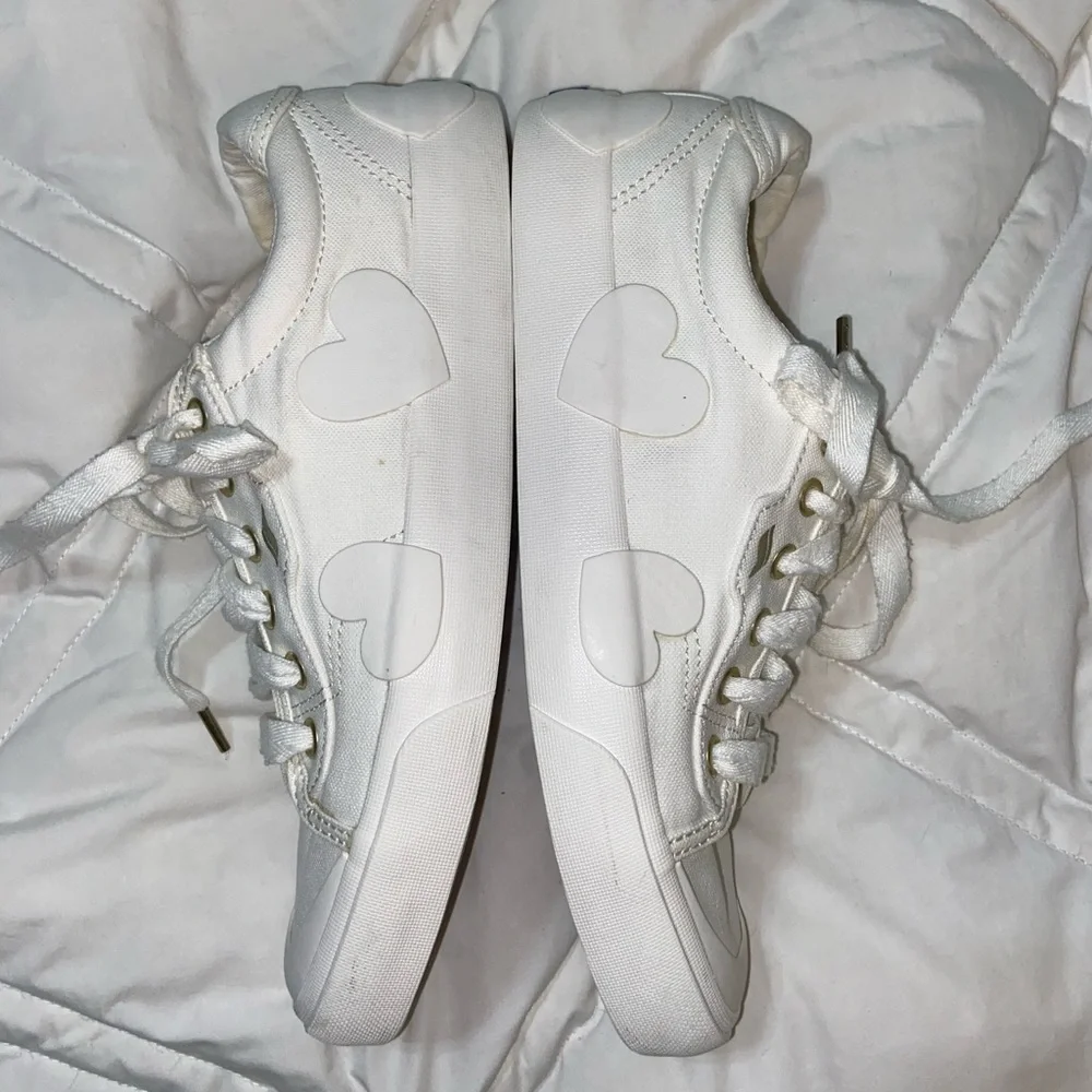 HTF Keds x Kate Spade New York Triple Kick Heart Sneakers White Shoes